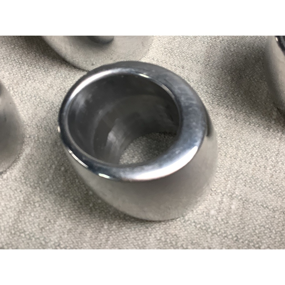 Vintage Nambe Napkin Rings #6095 Tilt Brutalist/MCM Aesthetic 1995  (Set of 4) - Picture 3 of 5